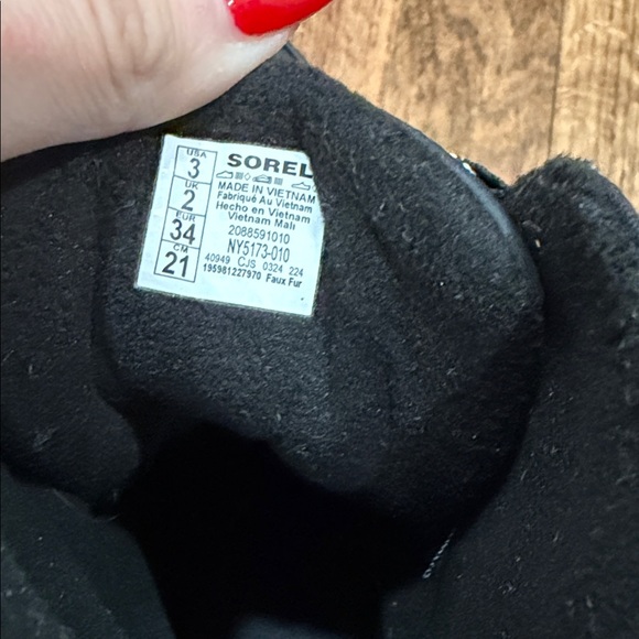 Sorel Kids Whitney II Plus Waterproof Snow Boot Size 3 - Picture 5 of 5